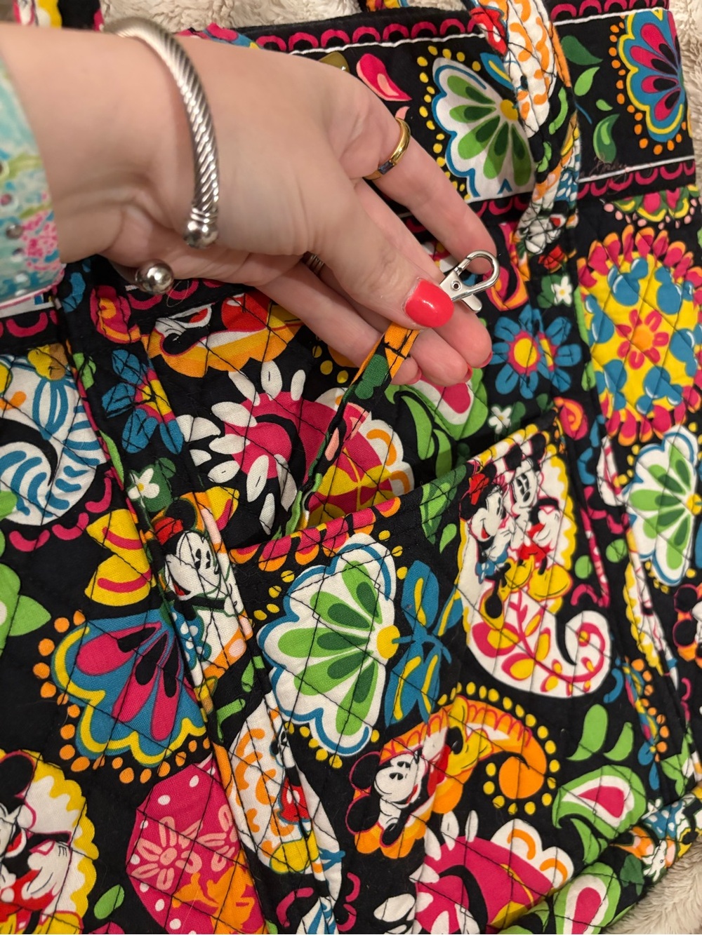 Disney Parks Mickey & Minnie Vera Bradley Original Large Quilted Tote Bag - Picture 7 of 16